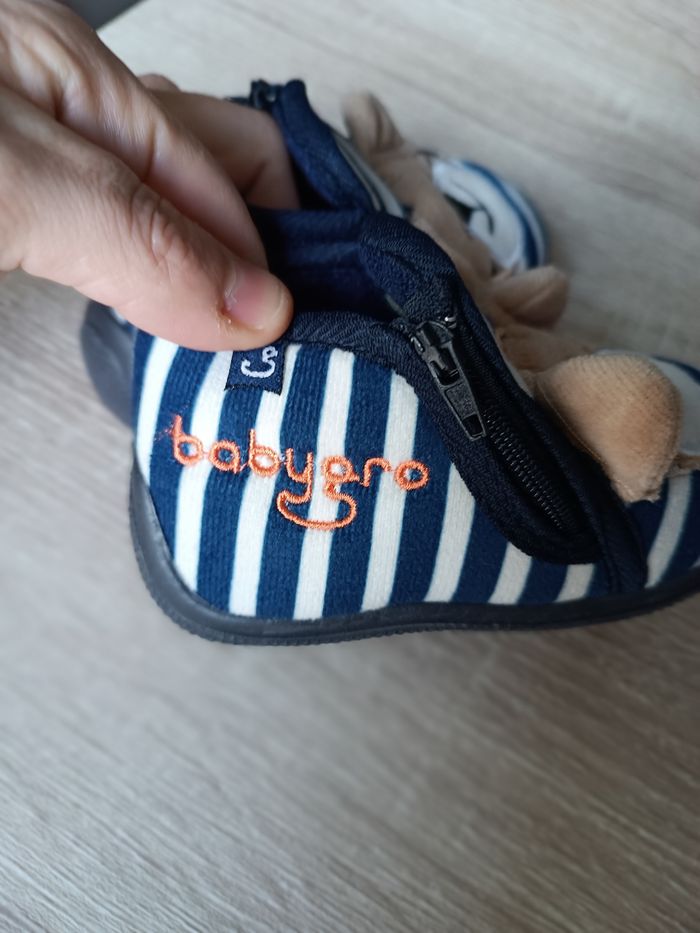 Chaussons bébé 20 - photo numéro 4