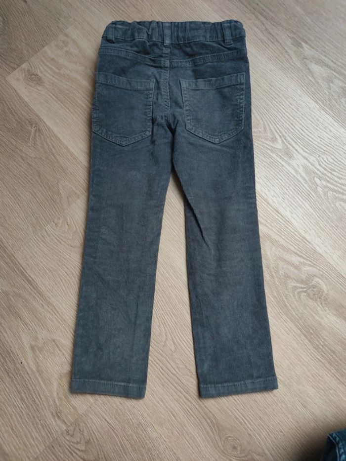 Jeans en velours garçon 4 ans - photo numéro 2