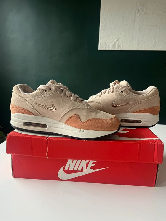 Air Max 1 Jewell Salmon - photo numéro 2