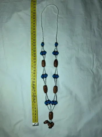 Collier vintage africain