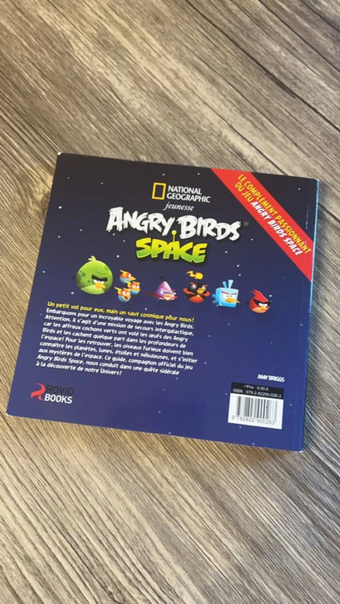 Livre « Angry Birds Space » - photo numéro 3