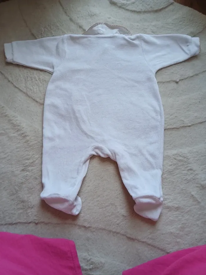 Pyjama 3 mois - photo numéro 4