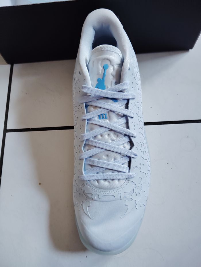 Chaussures Nike Jordan Zion 3 Bleues (Mi-Bleu/Bleu Carolina) - photo numéro 2