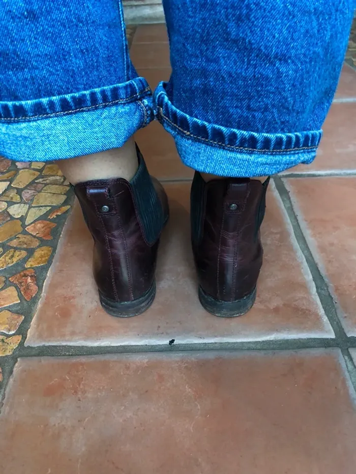 Bottines bordeaux ugg - photo numéro 3