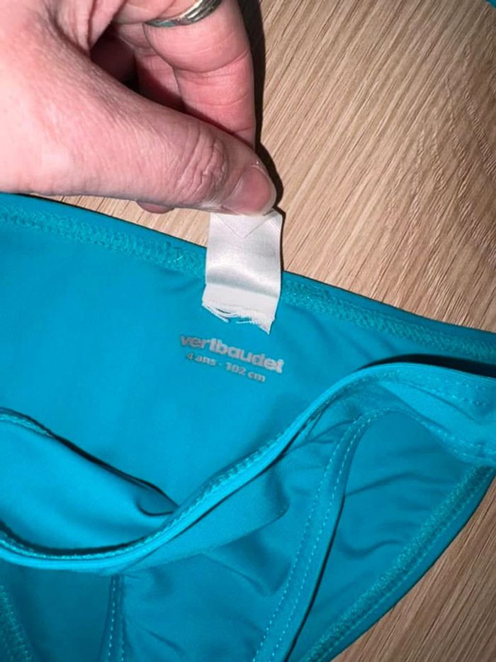 Maillot de bain 2 pièces fille 4 ans comme  neuf - photo numéro 5