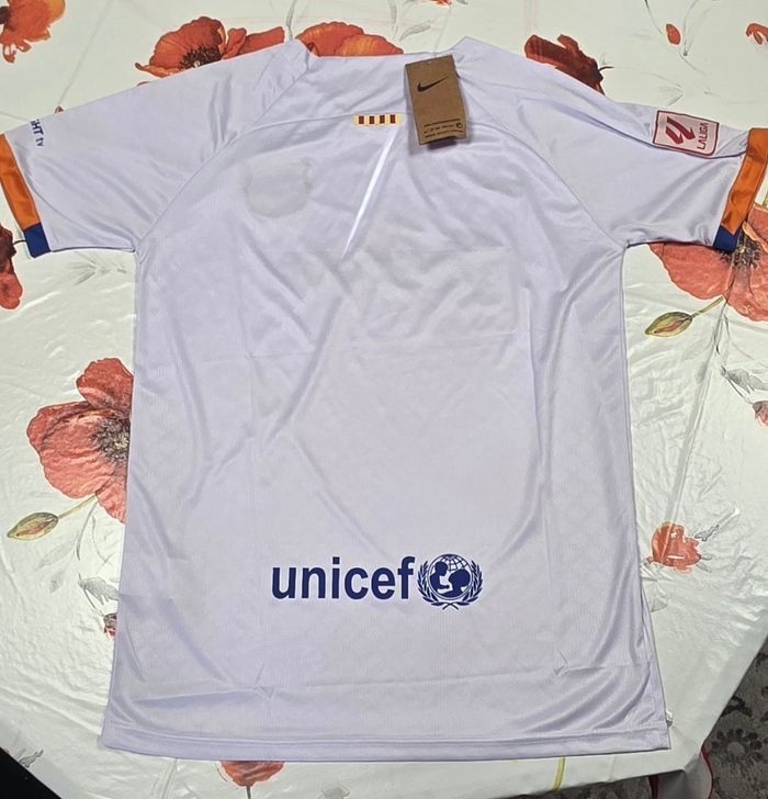 Maillot extérieur FC Barcelone 2022/23 – Nike - photo numéro 2