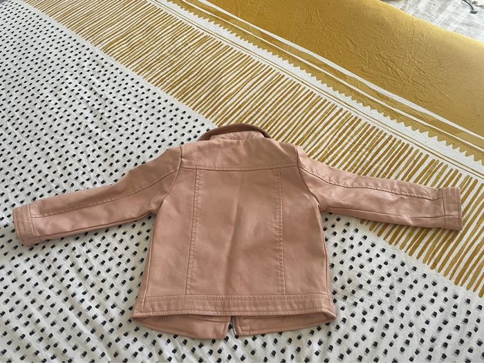Veste imitation cuir rose 3 ans - photo numéro 2