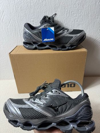 Mizuno wave prophecy grise  taille 41