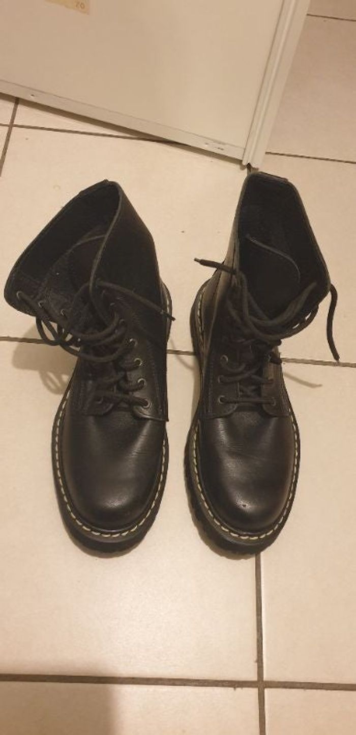Chaussures simili cuir