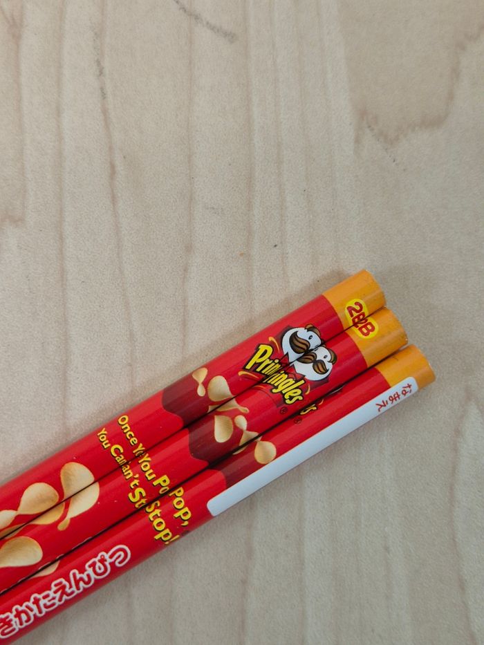 Boîte 11 crayon à papier Pringles - photo numéro 6