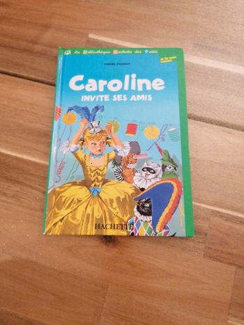 Livre Caroline invite ses amis