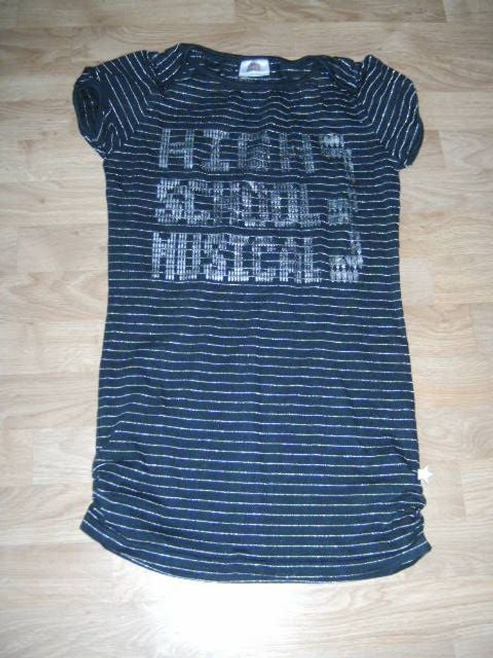 Tee shirt HIGHT SCHOOL MUSICAL noir et argenté taille 12 ans TBE