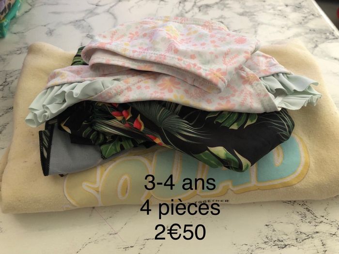 Lot vêtements fille 3-4 ans