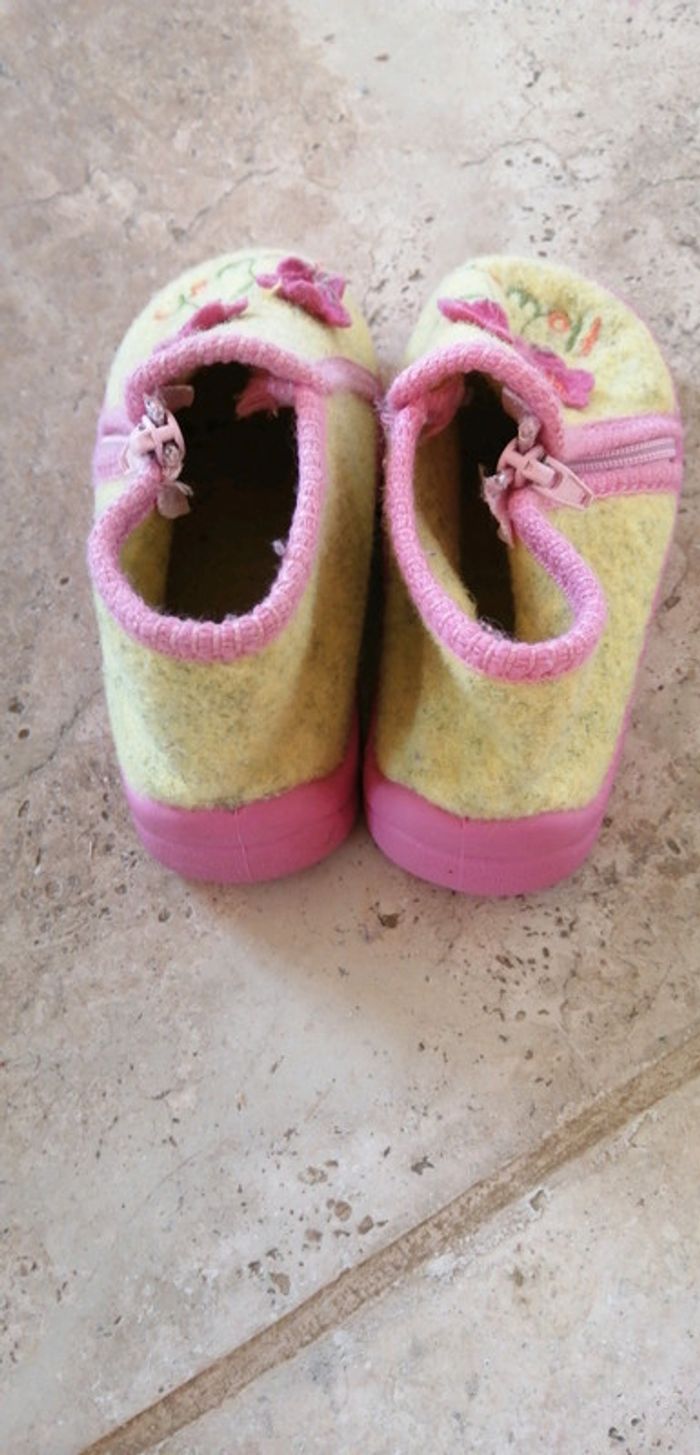 Pantoufles chaudes pour fille en 22 - photo numéro 3