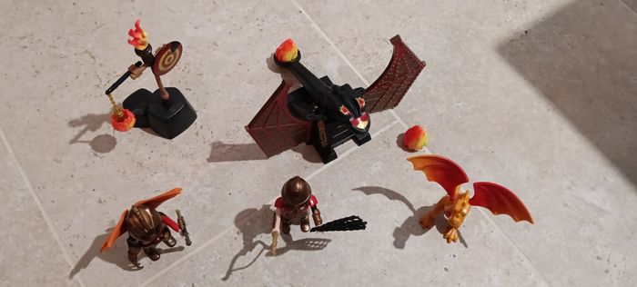 Playmobil burnham raiders et dragon doré - photo numéro 2