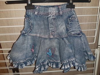 Jolie jupe en jean asymétrique originale 6ans