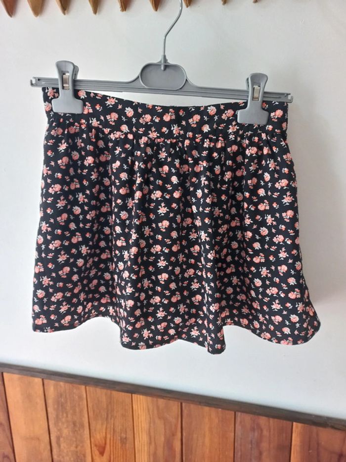 Jupe short fleurie