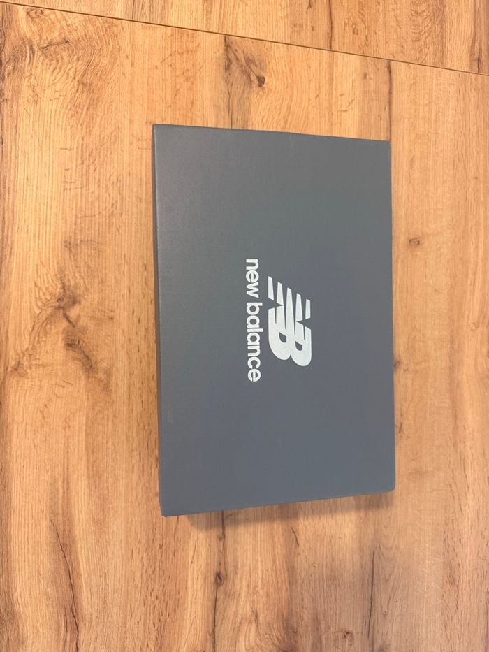 New Balance 2002R Bleu Clair – Neuves Taille 44 - photo numéro 4