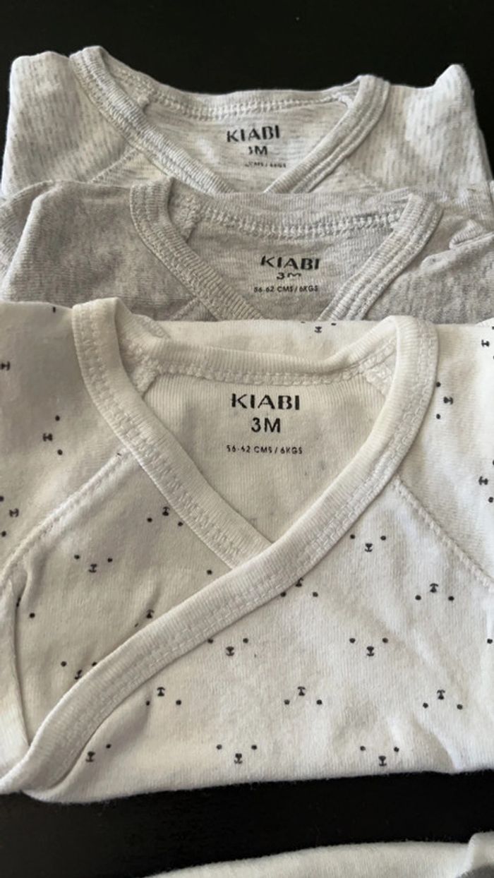 Bodies manches courtes 3 mois - photo numéro 4
