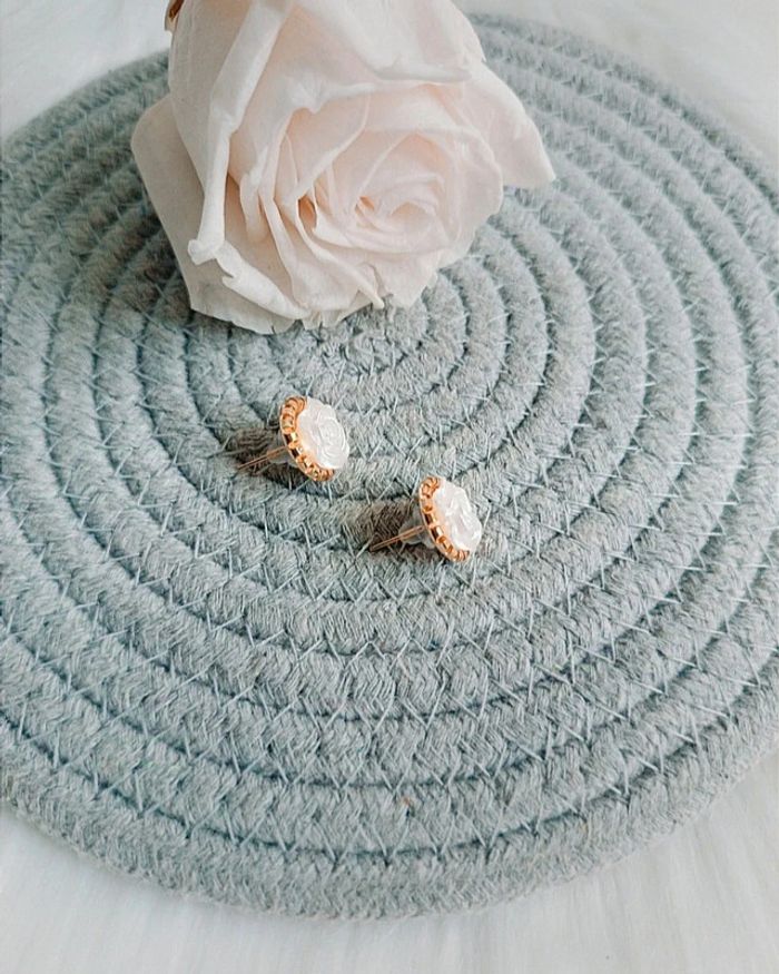 💐 Très jolie paire de boucles d'oreilles neuves 💐 - photo numéro 5