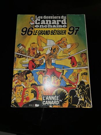 Livre les dossiers du canard enchaîné 1996/1997