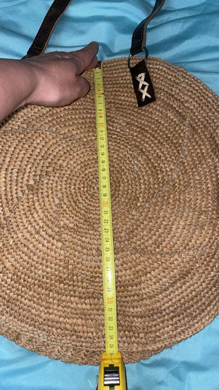 Sac Rond Neuf en Paille Tressée avec Anses en Cuir Véritable - photo numéro 5