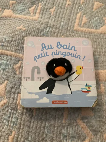 livre marionette « au bain petit pingouin »