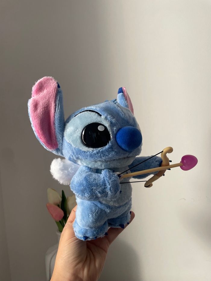Grande figurine Disney Stitch Cupidon 💘