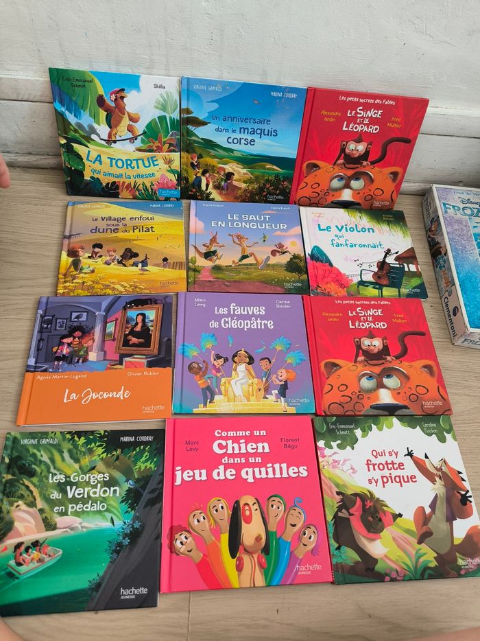 Lot de livre Hachette - photo numéro 2
