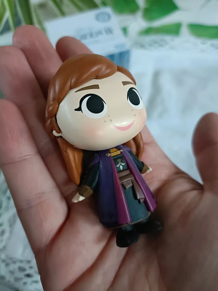 Figurine funko Anna reine des neiges - photo numéro 4
