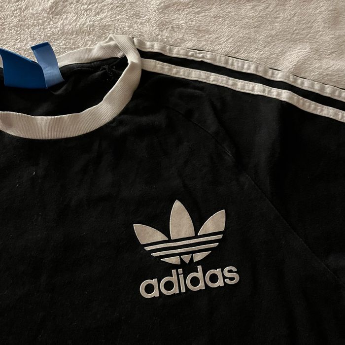 T-shirt adidas noir et blanc - photo numéro 2