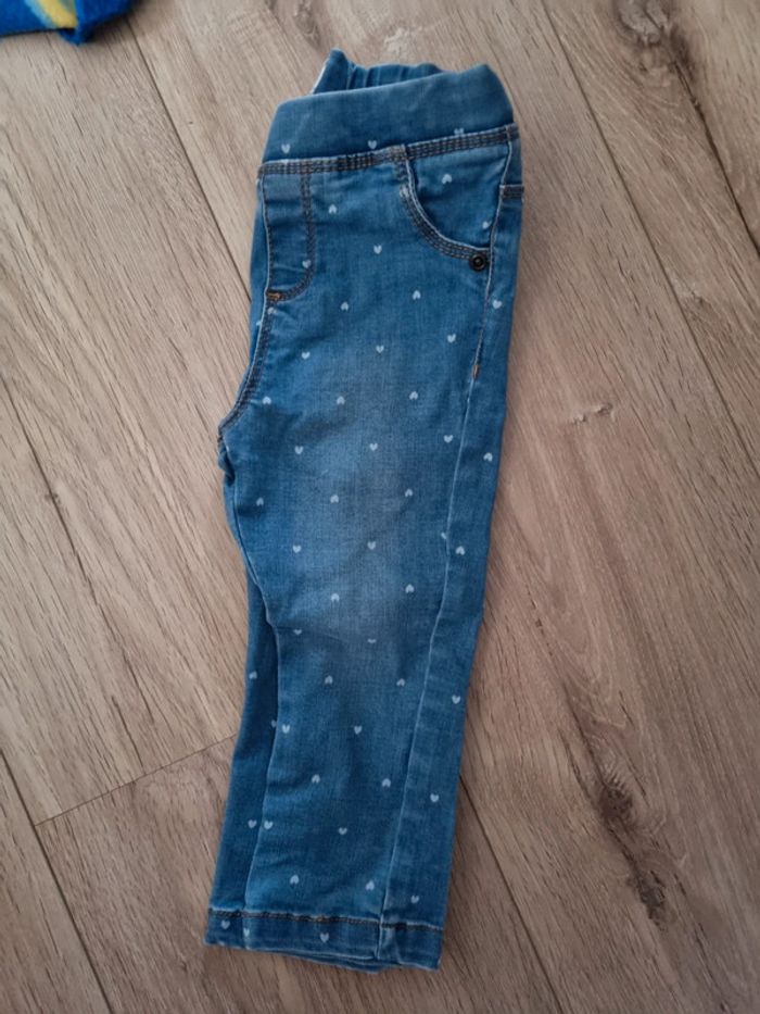Lot pantalon 18 mois fille - photo numéro 2