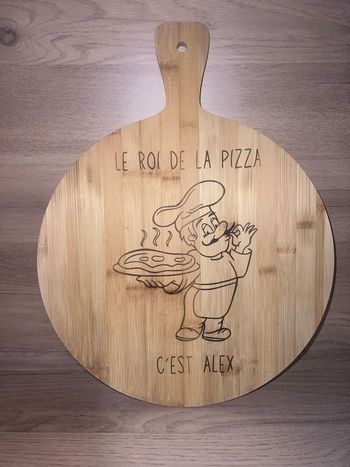 Planche à pizza personnalisée gravée 