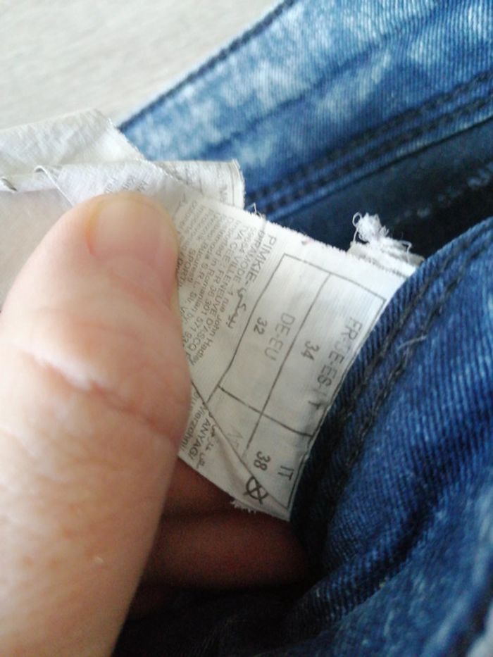 Jean taille 34 - photo numéro 3