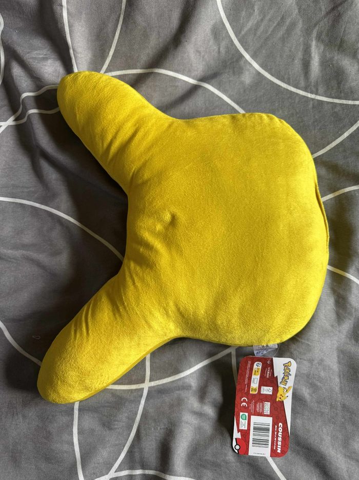 Coussin pikachu - photo numéro 2
