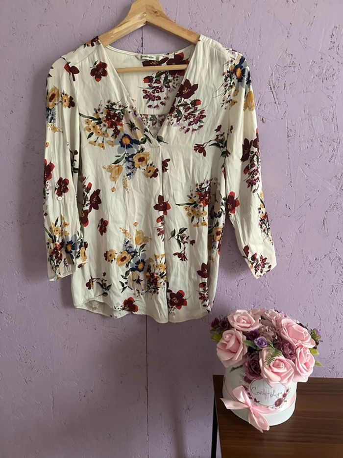 Superbe blouse florale Stradivarius