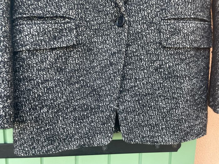 Veste noire et blanche - photo numéro 4