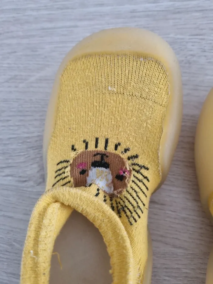 Chaussons anti dérapant 26-27 - photo numéro 5