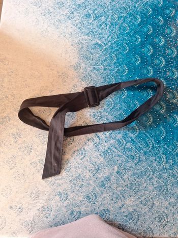 Ceinture noir ajustable