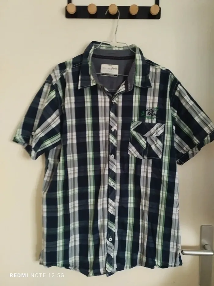 Jolie chemise à carreaux taille XXL