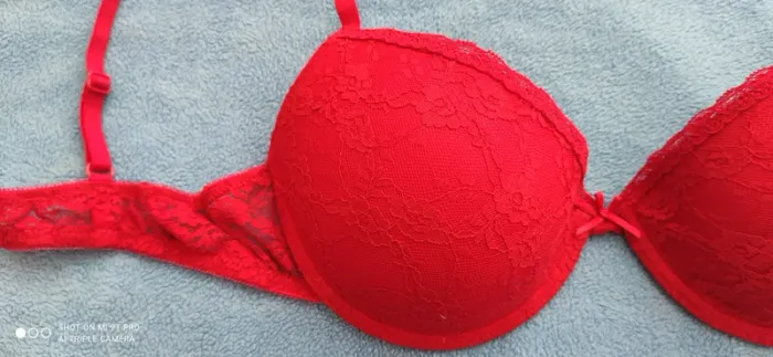 Soutien gorge rouge dentelle rembourré 95c - photo numéro 2