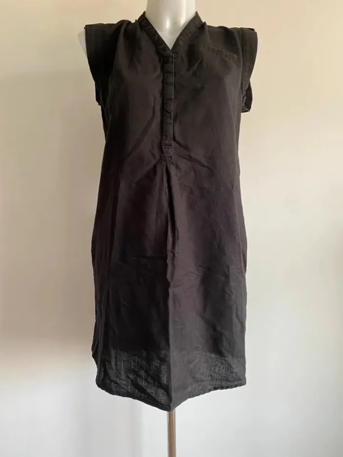 Jolie robe femme camaïeu noir 38/40