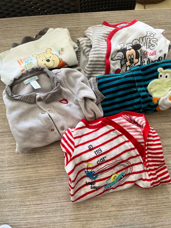 Lot pyjamas 6 mois