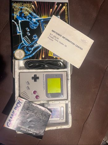 Game boy en boîte
