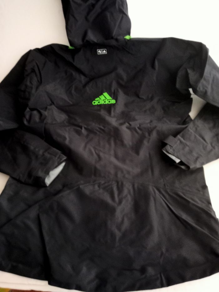 ADIDAS veste homme/garçon, presque noir, gore-tex, F 174 cm, D  48. Neuve. - photo numéro 2