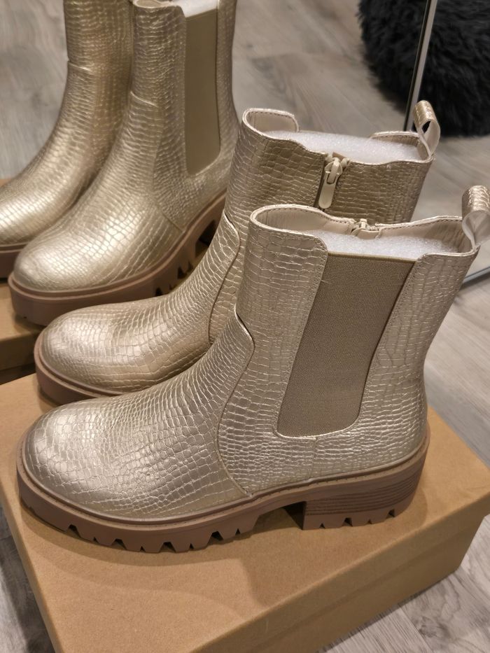 Bottines Chelsea dorées simili croco P39 Findlay neuves - photo numéro 2