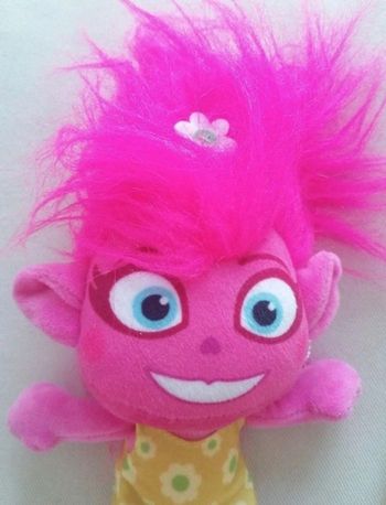 Poupée troll (peluche). 25 cm