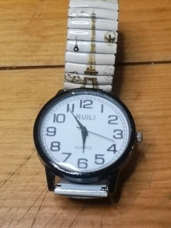 Montre ruiliTour avec bracelet tour eiffel