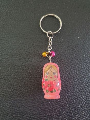 Porte-clés "Poupée russ" rose clair