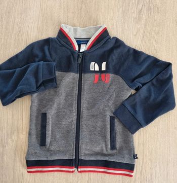 Veste we jogging okaidi 5ans